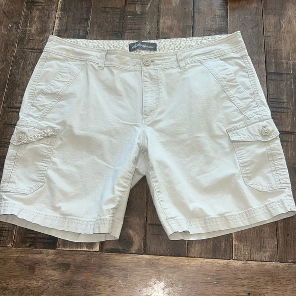 Eddie Bauer Beige Long  Size 12 Women’s Cargo Shorts with Utility Pockets - Picture 1 of 6